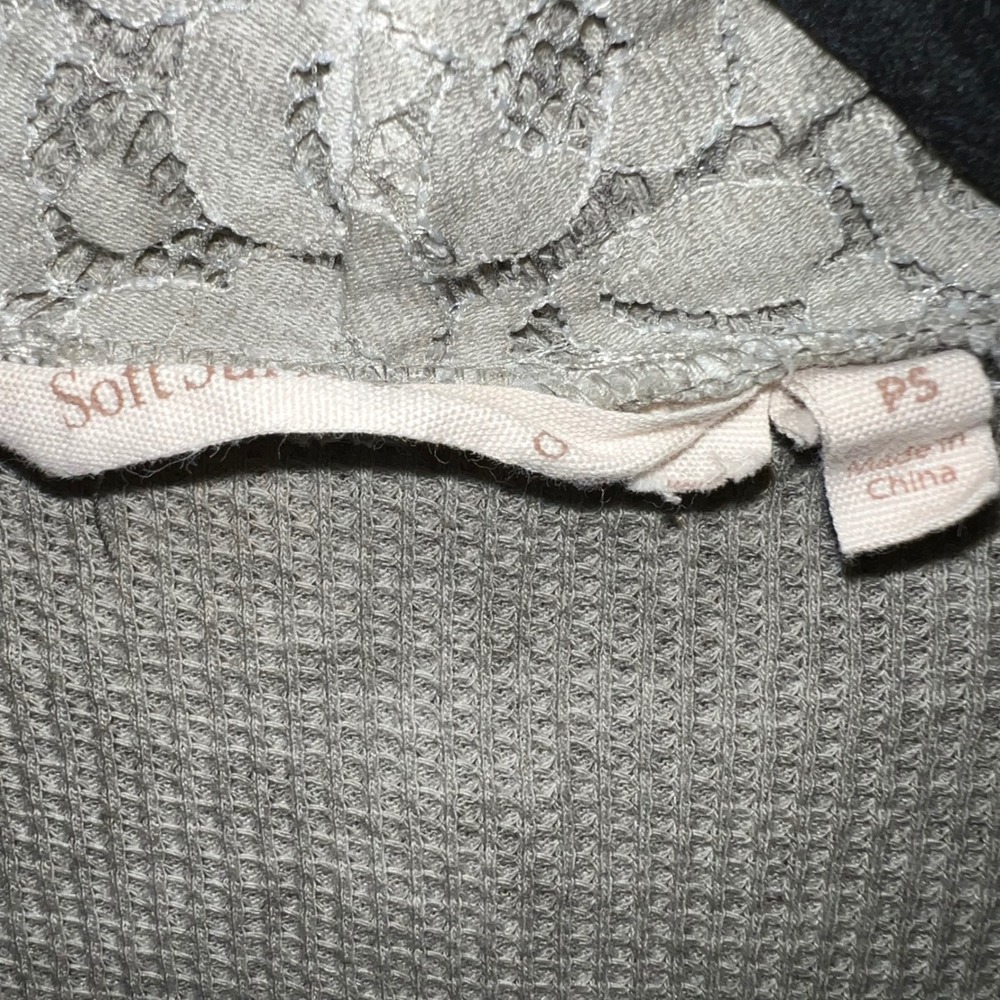 Soft Surroundings Cadence Thermal Topper Open Front Lace Embellishment Gray PS - Picture 4 of 8